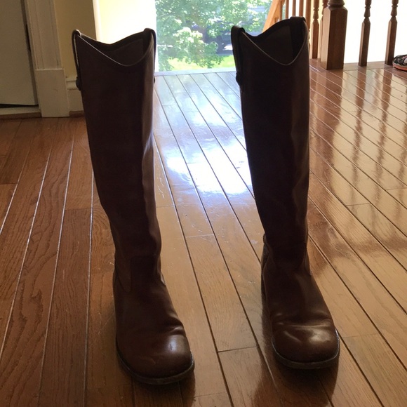 Frye boots barely worn! - Picture 4 of 7